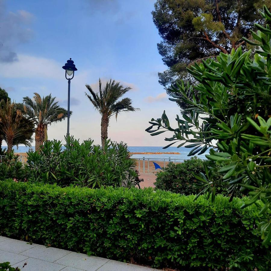 Apartamento Frente Al Mar Alcossebre Екстериор снимка